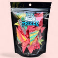 Liofilizowane tęczowe nachos z Fruit Roll-Up w torebce Frizle, kolorowe chrupiące trójkąty